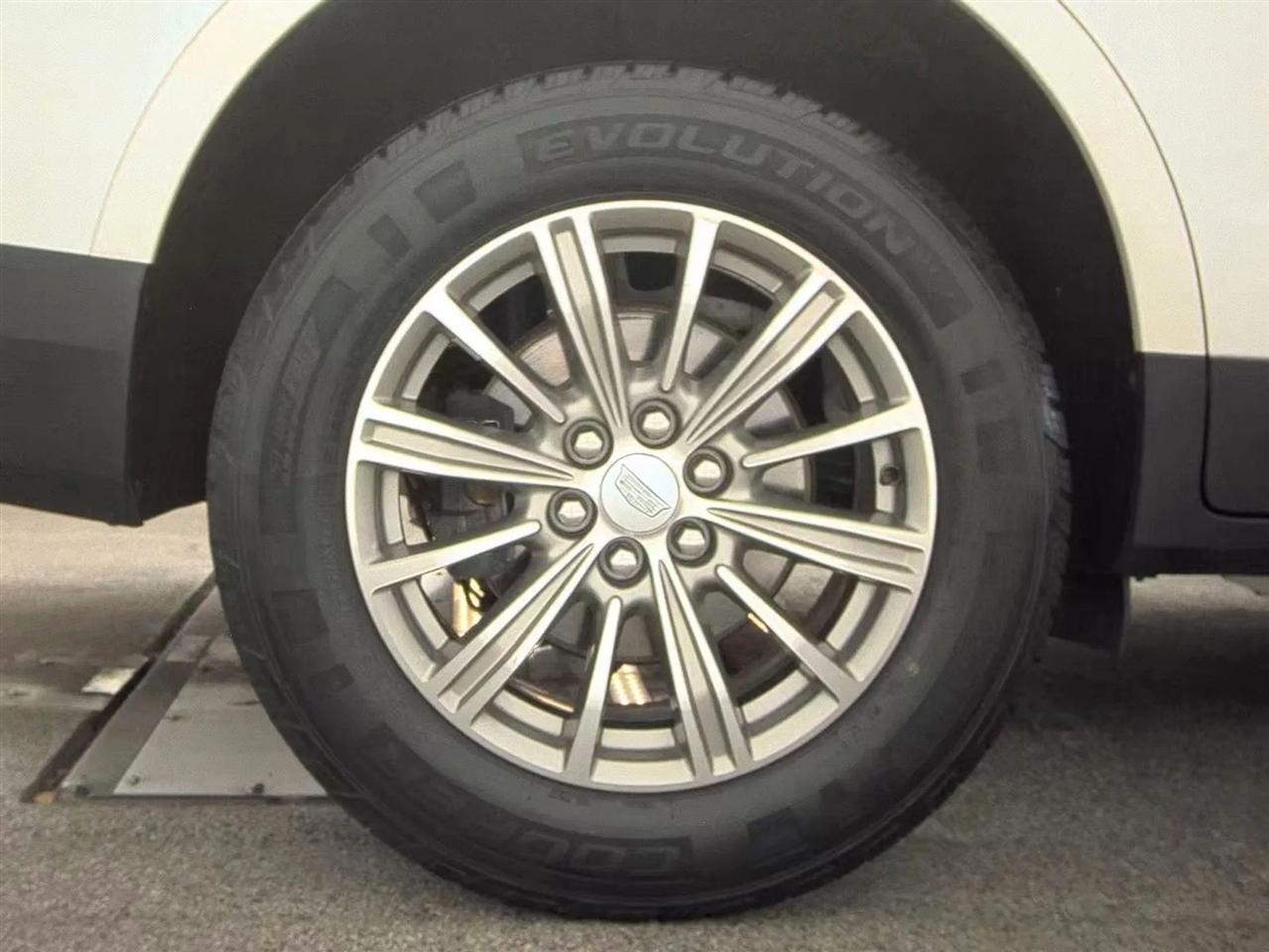 Cadillac XT5 FWD 4dr Luxury 2017