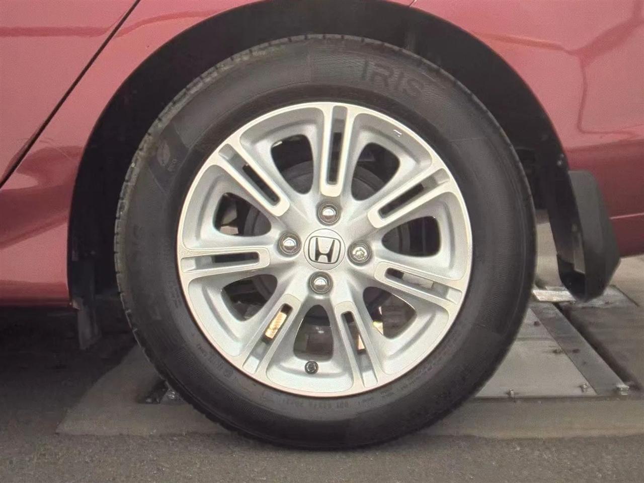 Honda Insight 5dr CVT EX 2010