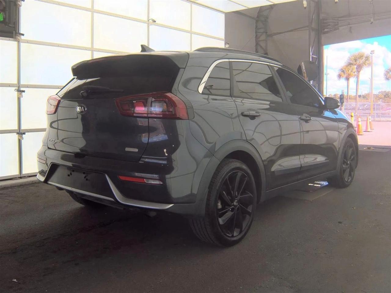 Kia Niro EX FWD 2018