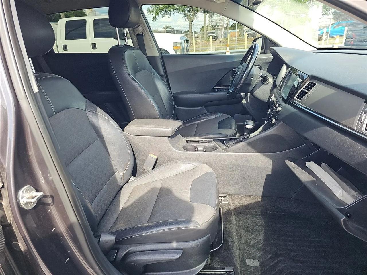Kia Niro EX FWD 2018