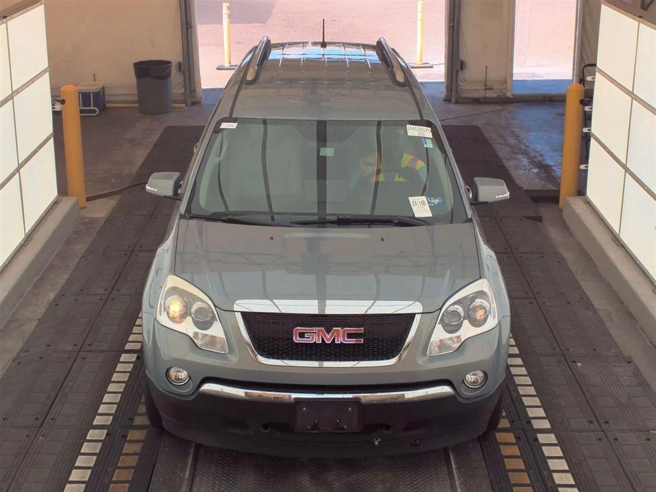 GMC Acadia FWD 4dr SLT2 2008