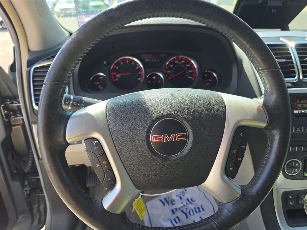 GMC Acadia FWD 4dr SLT2 2008