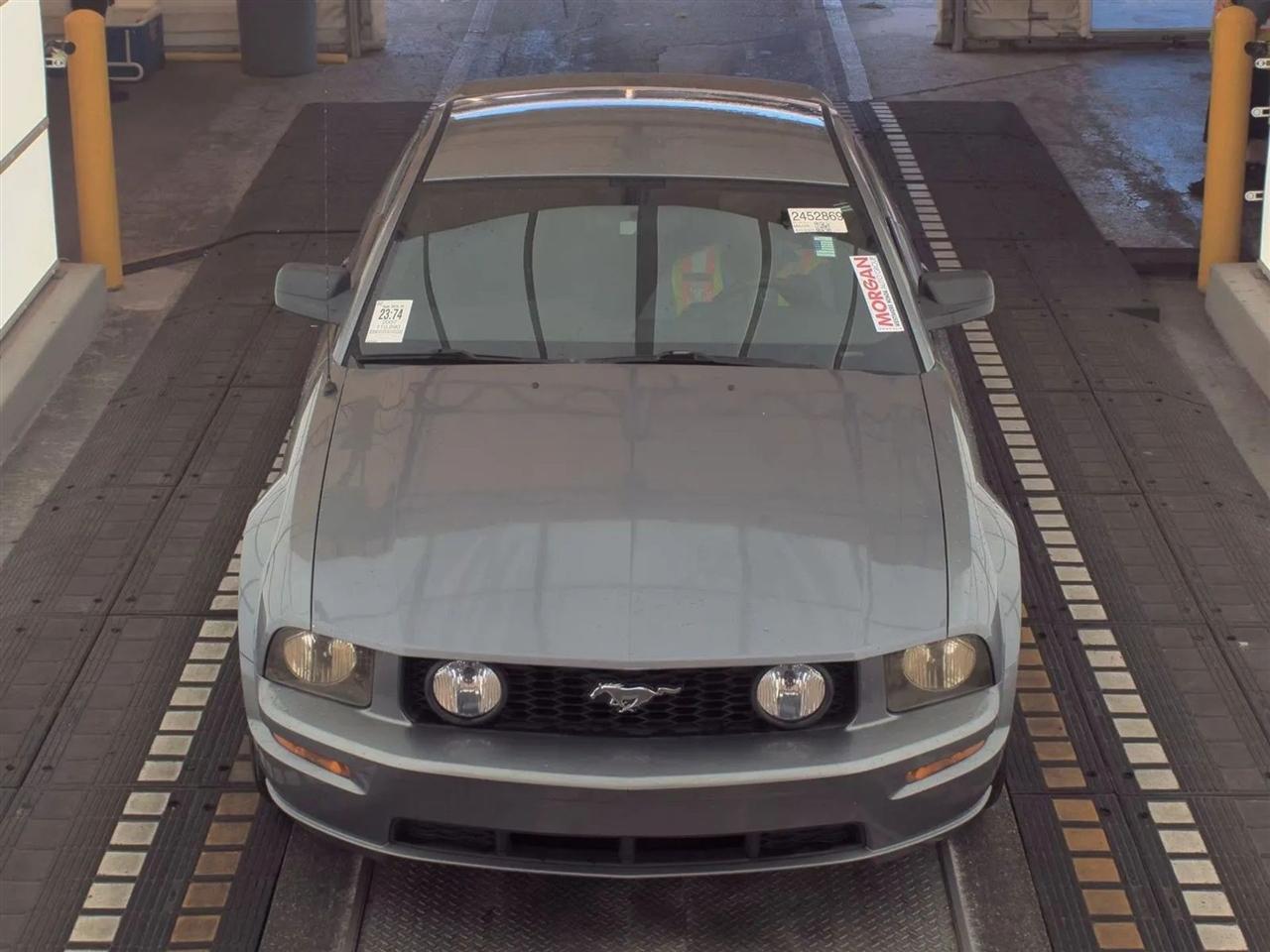 Ford Mustang 2dr Cpe GT Deluxe 2007