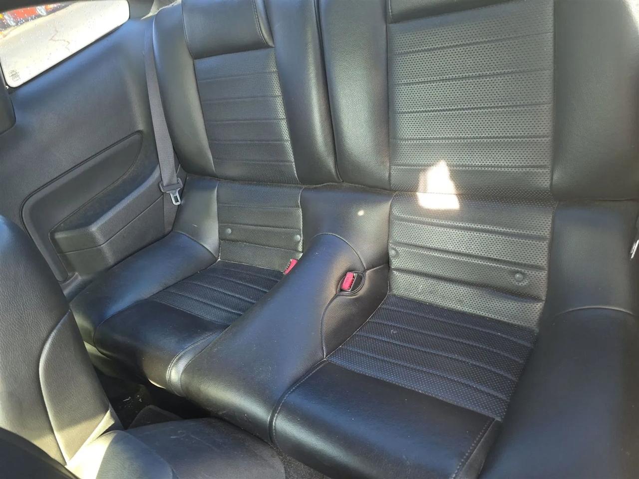 Ford Mustang 2dr Cpe GT Deluxe 2007
