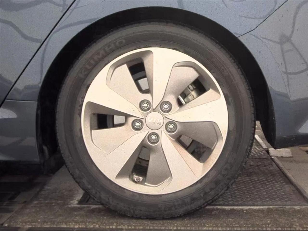 Kia Optima Hybrid 4dr Sdn EX 2015
