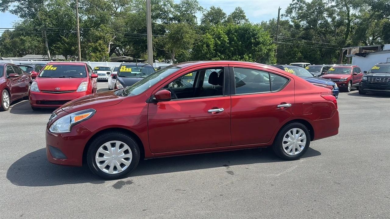 Nissan Versa Sedan SV CVT 2019