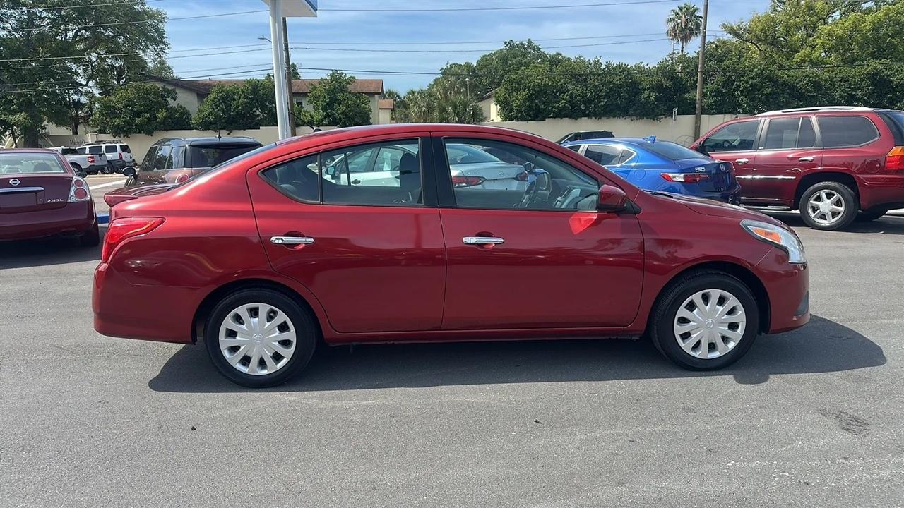 Nissan Versa Sedan SV CVT 2019