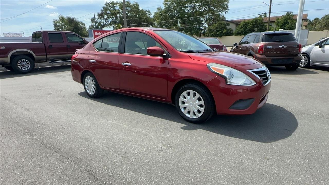 Nissan Versa Sedan SV CVT 2019