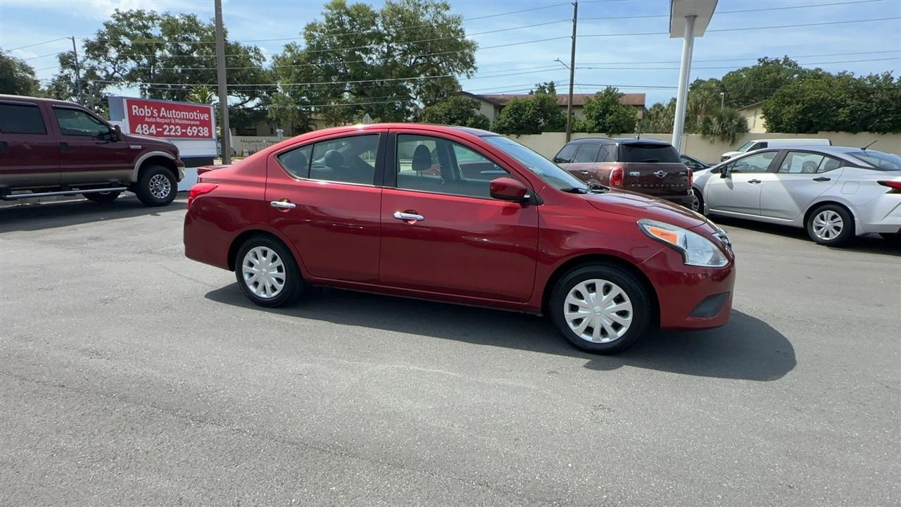 Nissan Versa Sedan SV CVT 2019