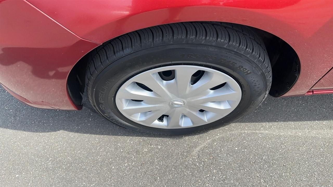 Nissan Versa Sedan SV CVT 2019