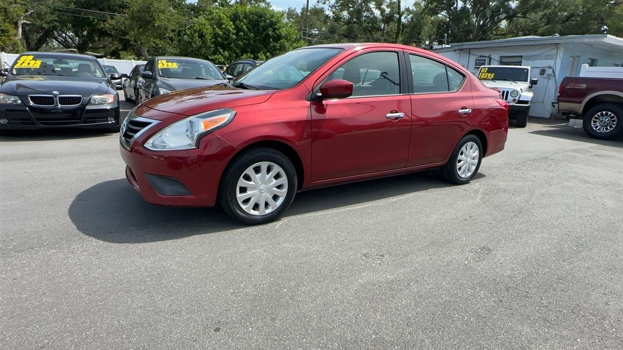 Nissan Versa Sedan SV CVT 2019