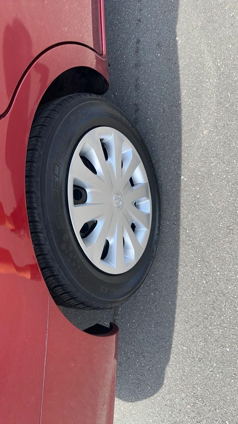 Nissan Versa Sedan SV CVT 2019