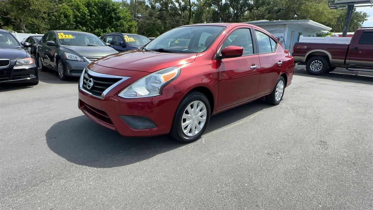 Nissan Versa Sedan SV CVT 2019