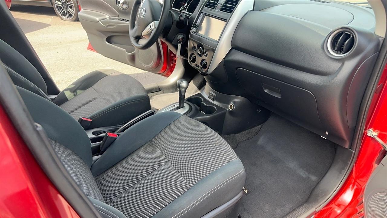 Nissan Versa Sedan SV CVT 2019