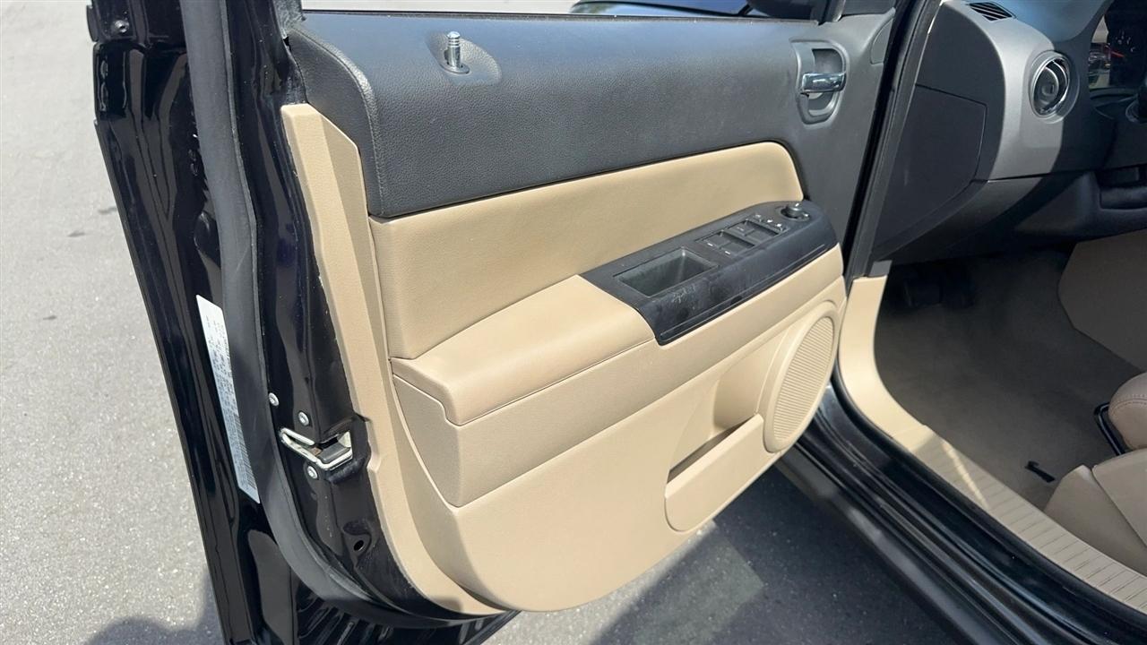 Jeep Compass FWD 4dr Latitude 2011