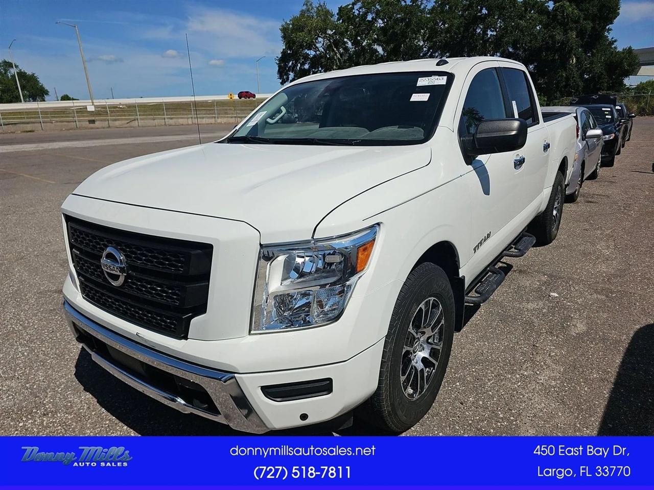 Nissan Titan 4x4 Crew Cab SV 2021