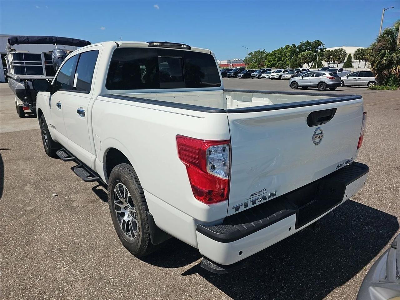 Nissan Titan 4x4 Crew Cab SV 2021