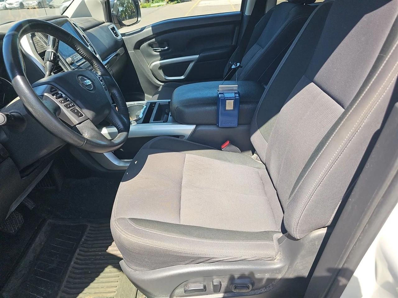 Nissan Titan 4x4 Crew Cab SV 2021