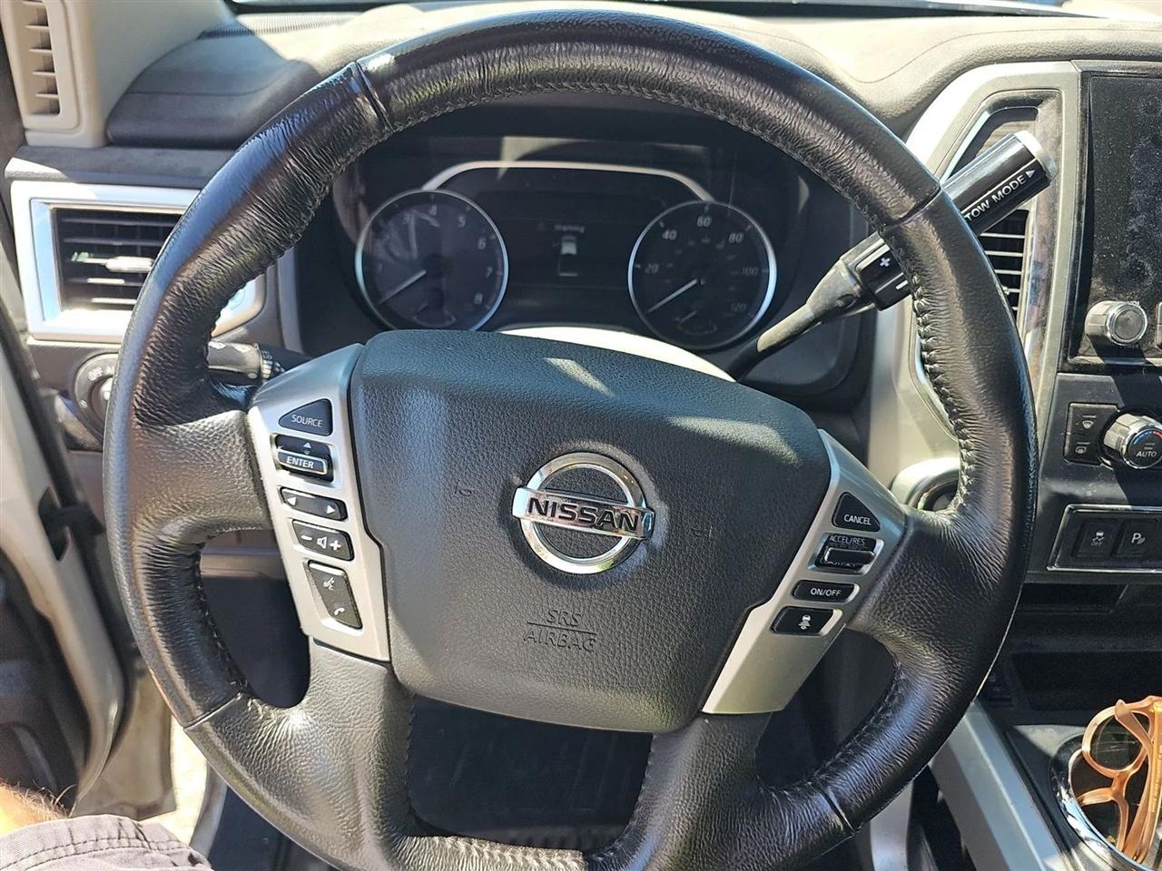 Nissan Titan 4x4 Crew Cab SV 2021