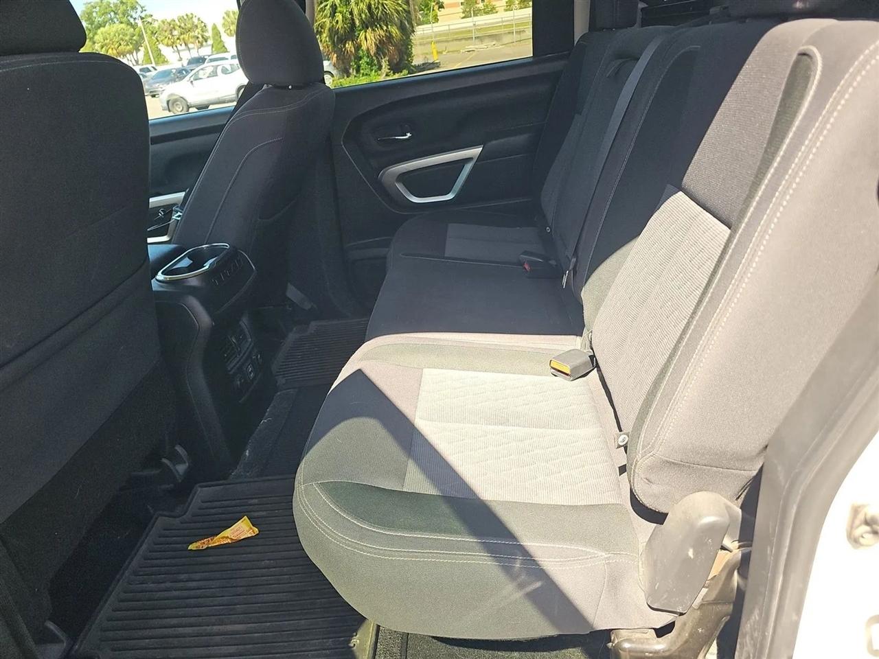 Nissan Titan 4x4 Crew Cab SV 2021