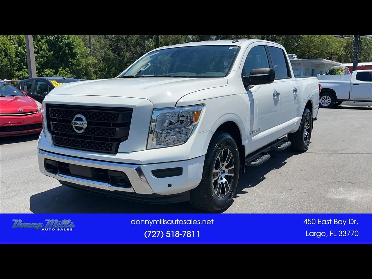2021 Nissan Titan 4x4 Crew Cab SV