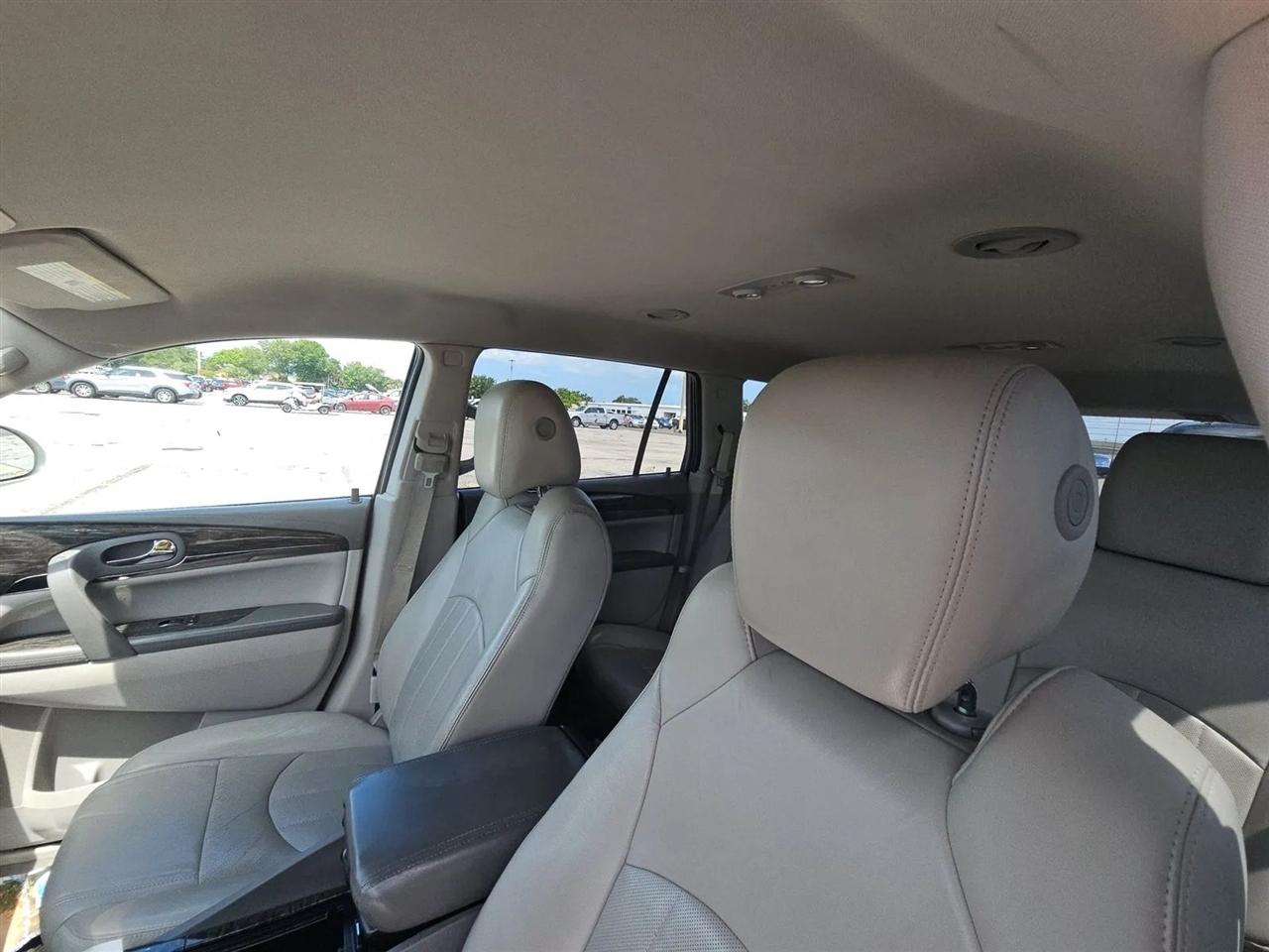 Buick Enclave FWD 4dr Leather 2013