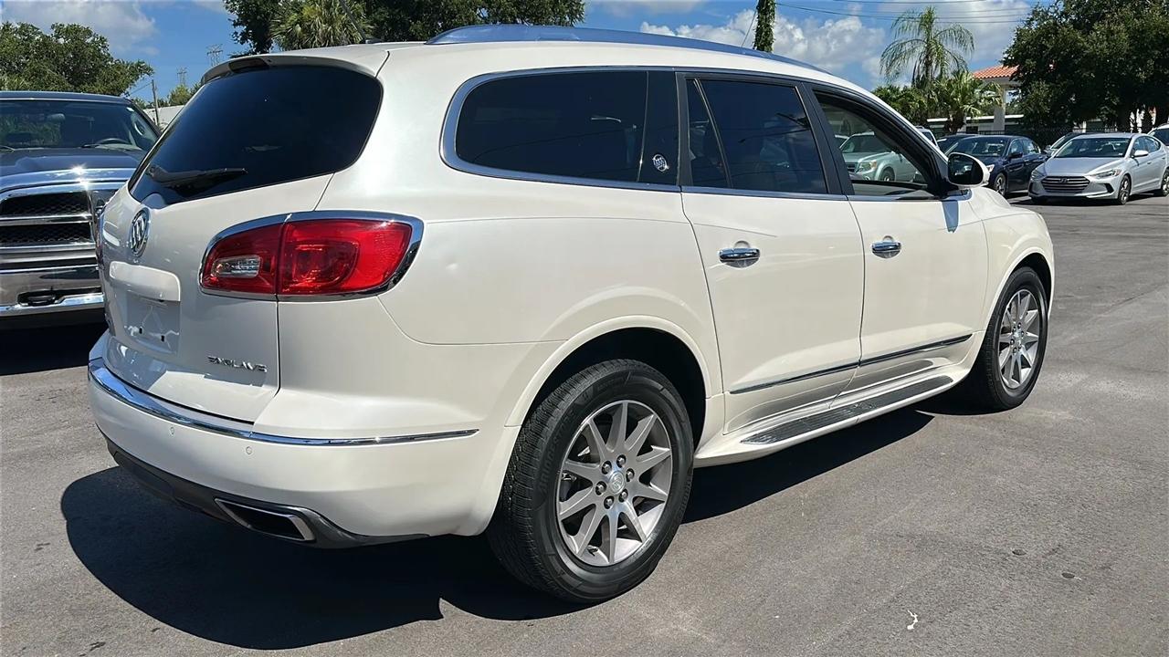 Buick Enclave FWD 4dr Leather 2013