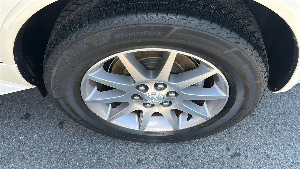 Buick Enclave FWD 4dr Leather 2013
