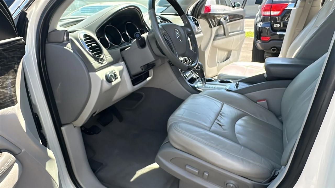 Buick Enclave FWD 4dr Leather 2013