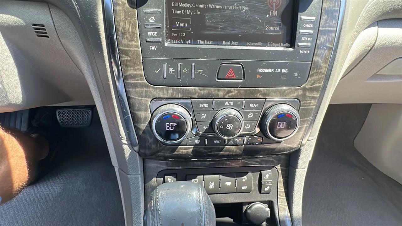 Buick Enclave FWD 4dr Leather 2013