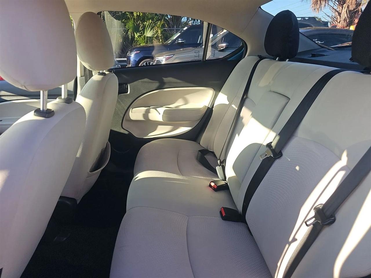 Mitsubishi Mirage G4 ES CVT 2018