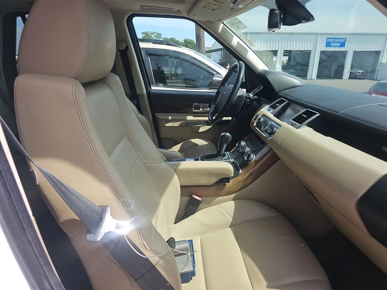 Land Rover Range Rover Sport 4WD 4dr HSE 2012