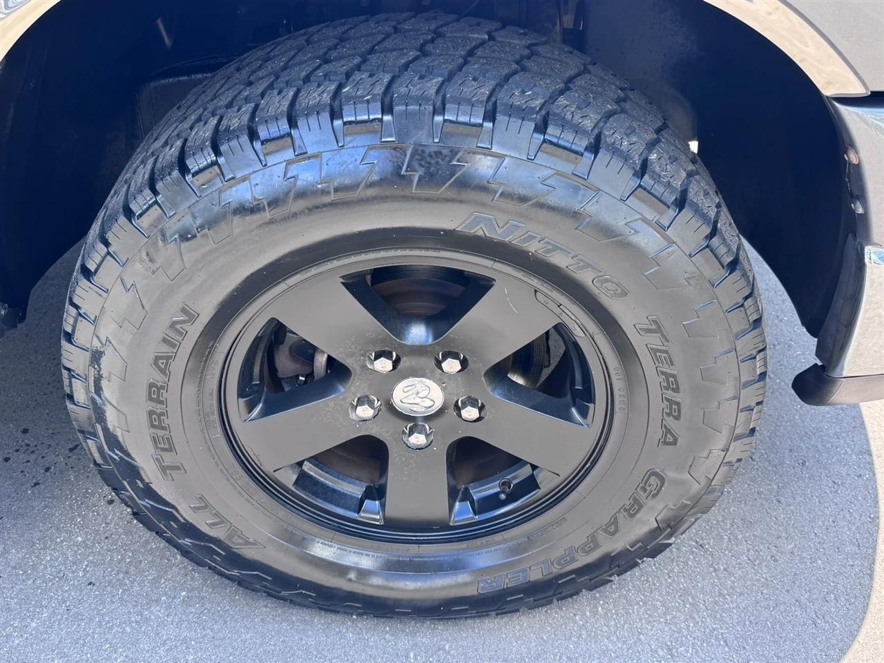 Dodge Ram 1500 2WD Quad Cab 140.5" SLT 2008