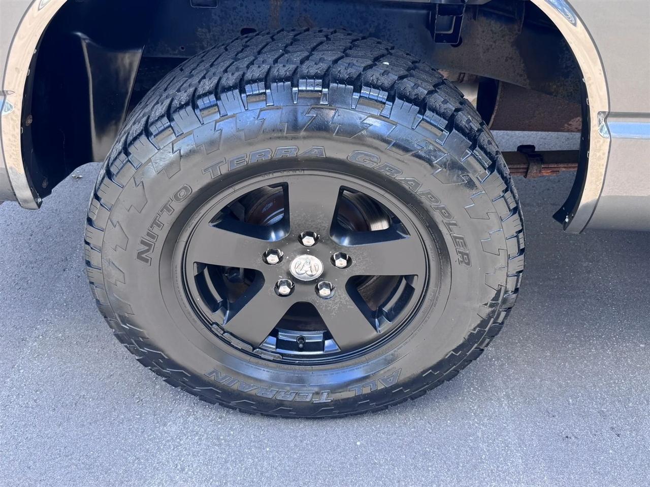 Dodge Ram 1500 2WD Quad Cab 140.5" SLT 2008