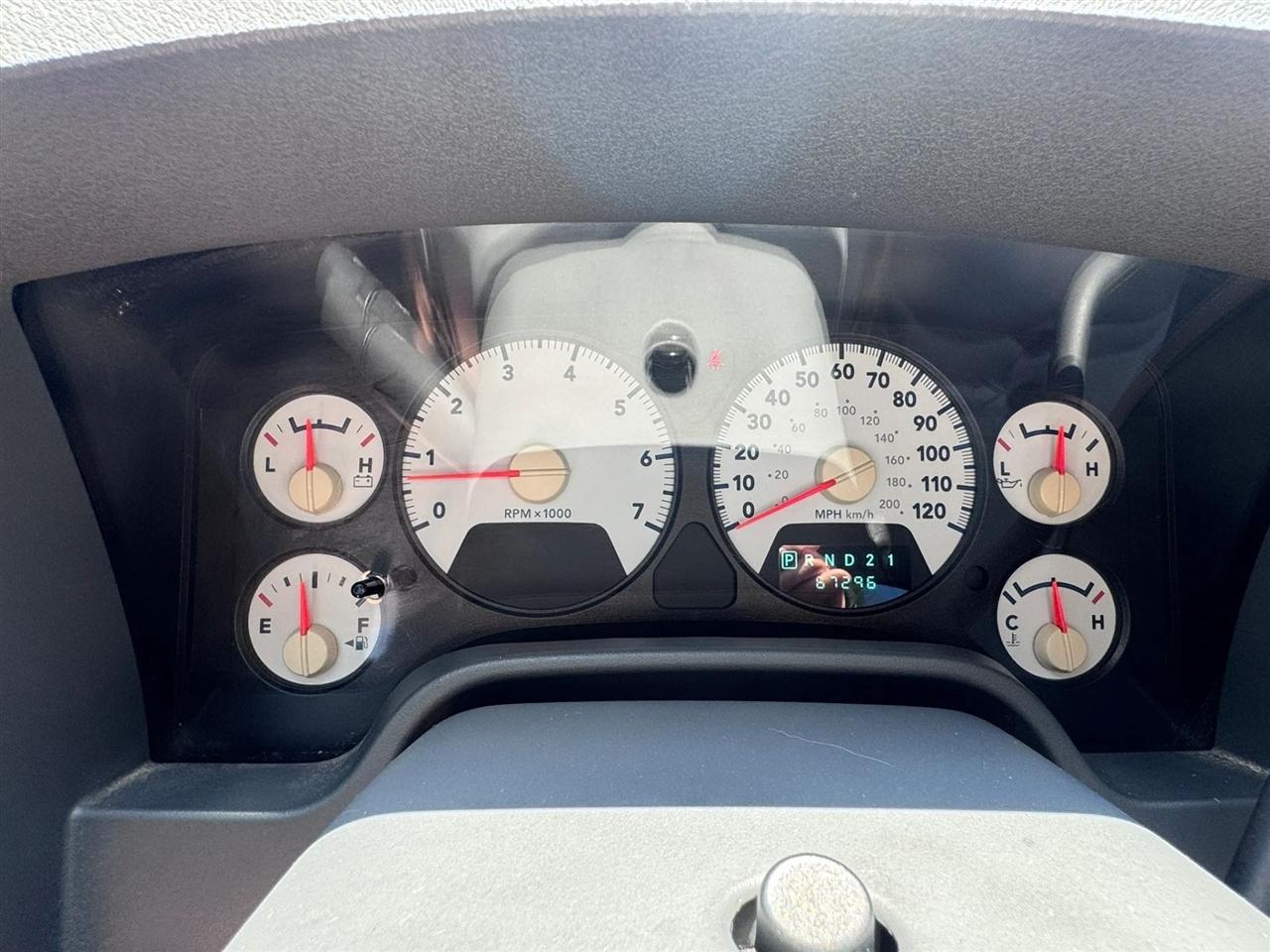 Dodge Ram 1500 2WD Quad Cab 140.5" SLT 2008