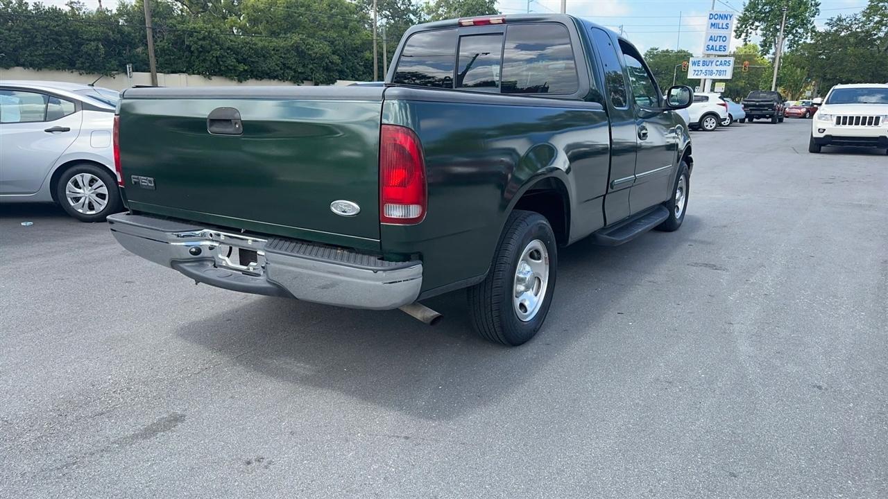 Ford F-150 Supercab 139" XLT 2001