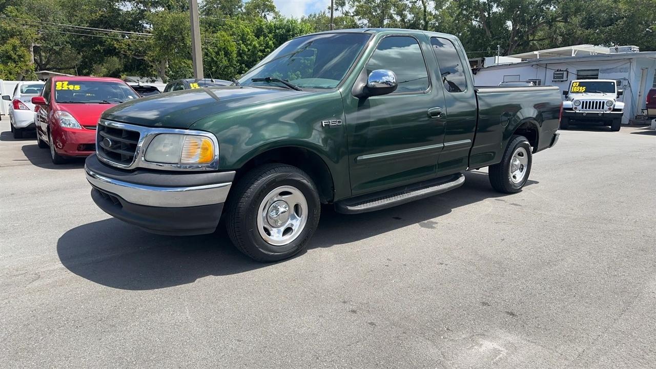 Ford F-150 Supercab 139" XLT 2001