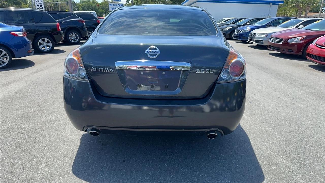 Nissan Altima 4dr Sdn I4 CVT 2.5 SL 2011