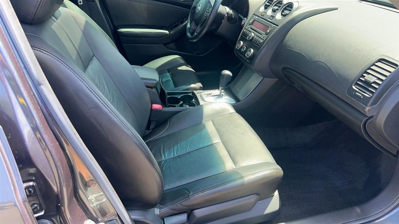 Nissan Altima 4dr Sdn I4 CVT 2.5 SL 2011