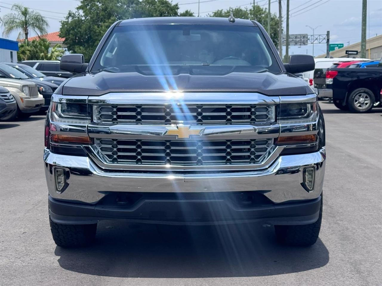 Chevrolet Silverado 1500 4WD Crew Cab 143.5" LT w/1LT 2016
