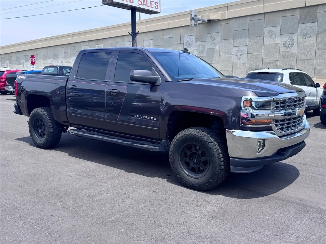 Chevrolet Silverado 1500 4WD Crew Cab 143.5" LT w/1LT 2016