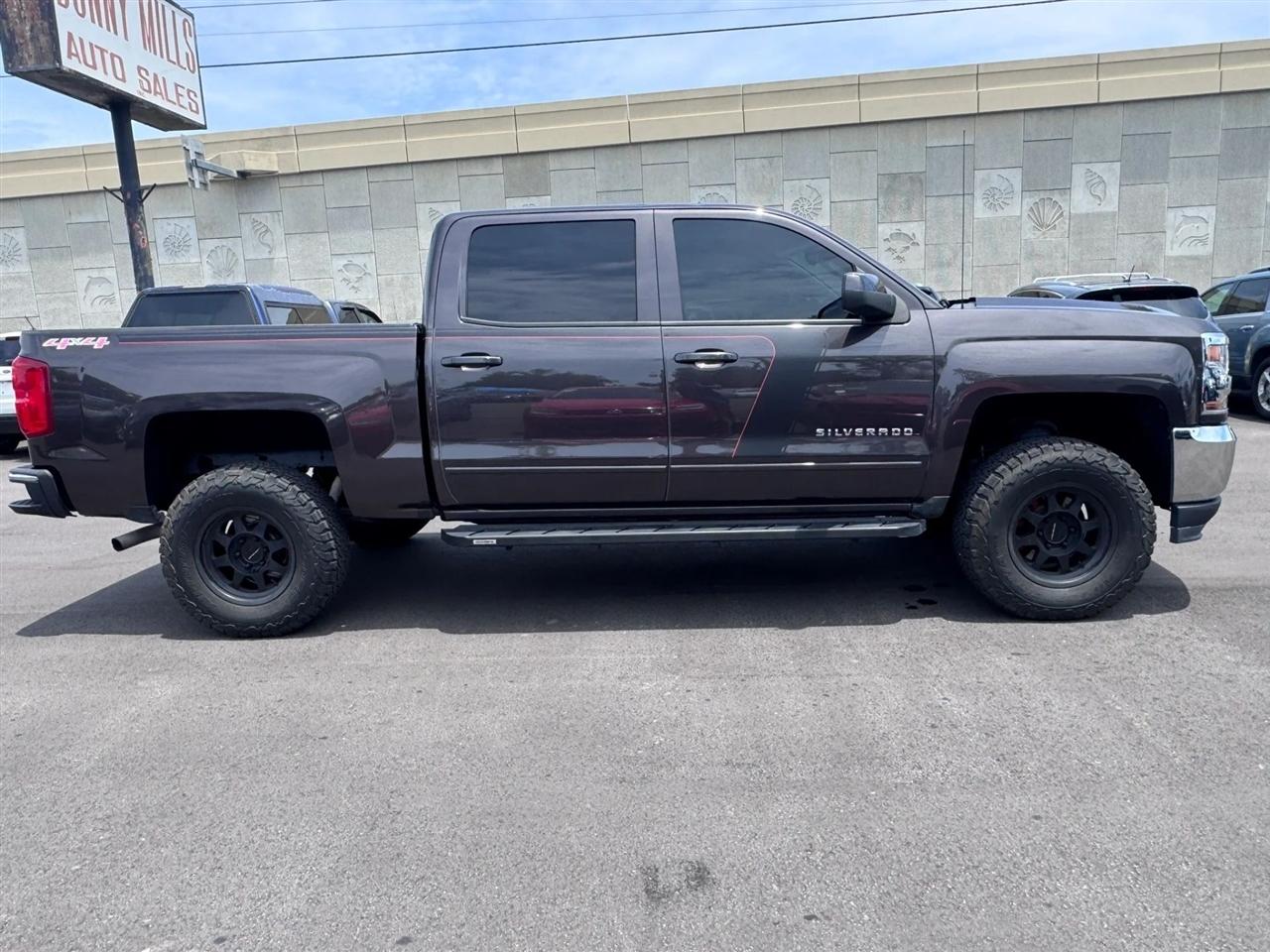 Chevrolet Silverado 1500 4WD Crew Cab 143.5" LT w/1LT 2016