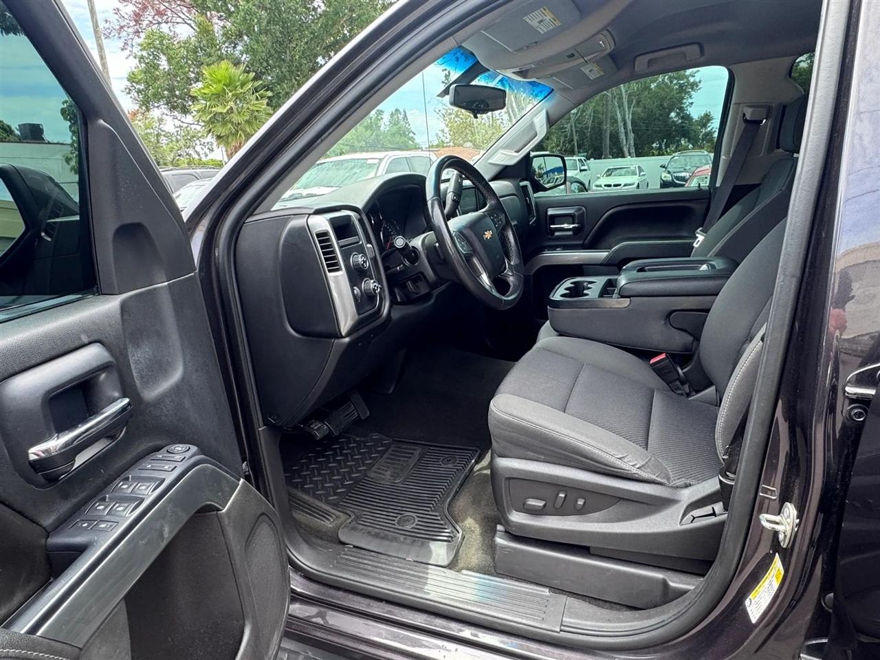 Chevrolet Silverado 1500 4WD Crew Cab 143.5" LT w/1LT 2016