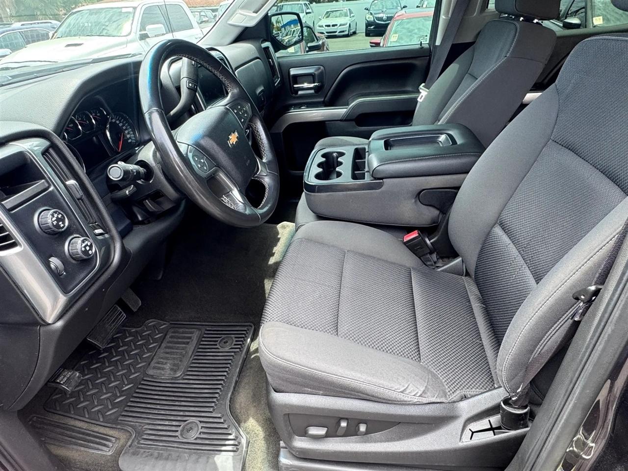 Chevrolet Silverado 1500 4WD Crew Cab 143.5" LT w/1LT 2016
