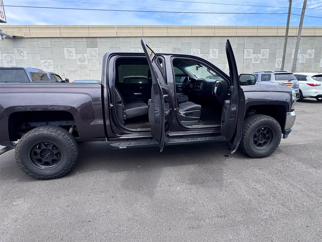 Chevrolet Silverado 1500 4WD Crew Cab 143.5" LT w/1LT 2016