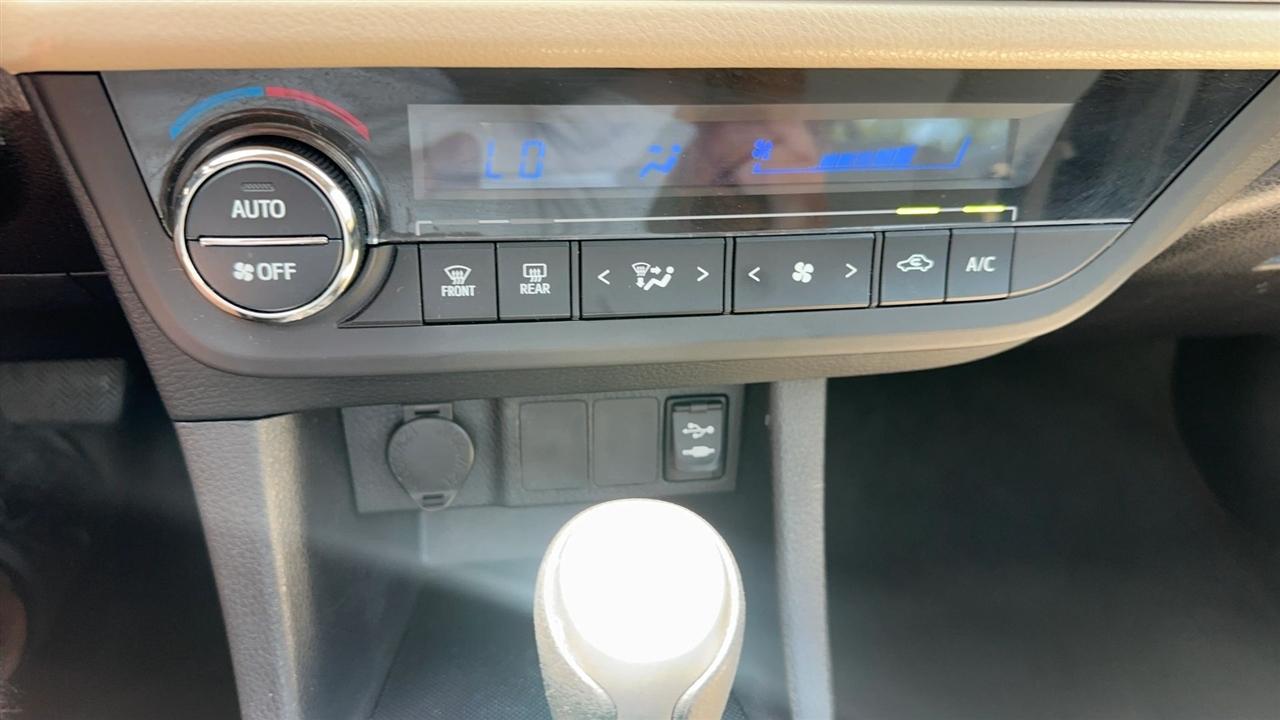 Toyota Corolla 4dr Sdn CVT LE ECO (Natl) 2014