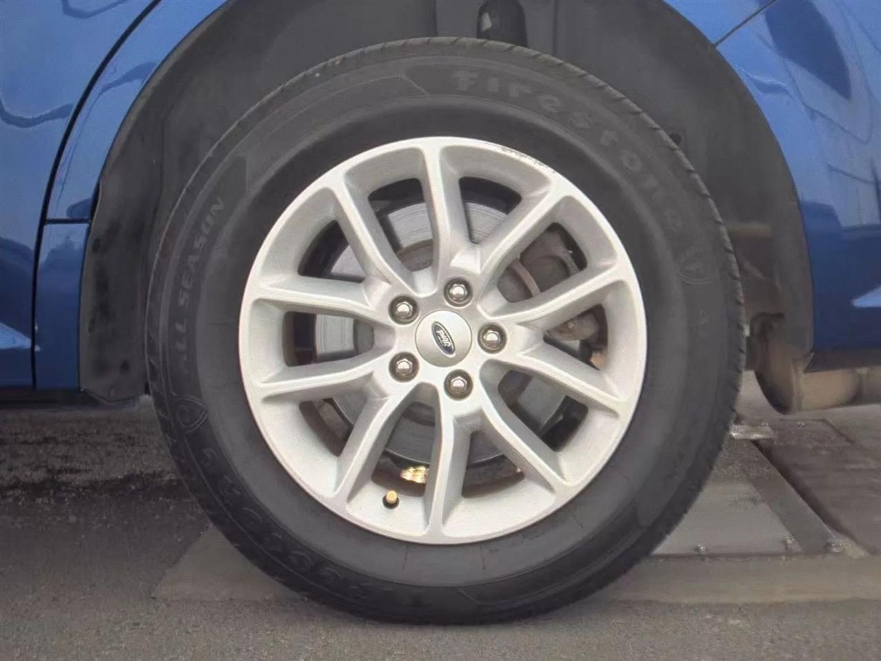 Ford Flex 4dr SE FWD 2013