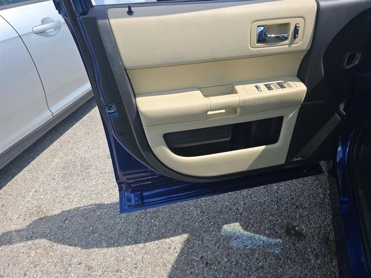 Ford Flex 4dr SE FWD 2013