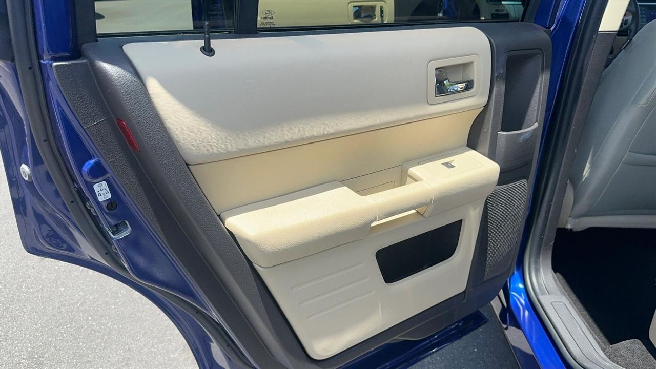 Ford Flex 4dr SE FWD 2013