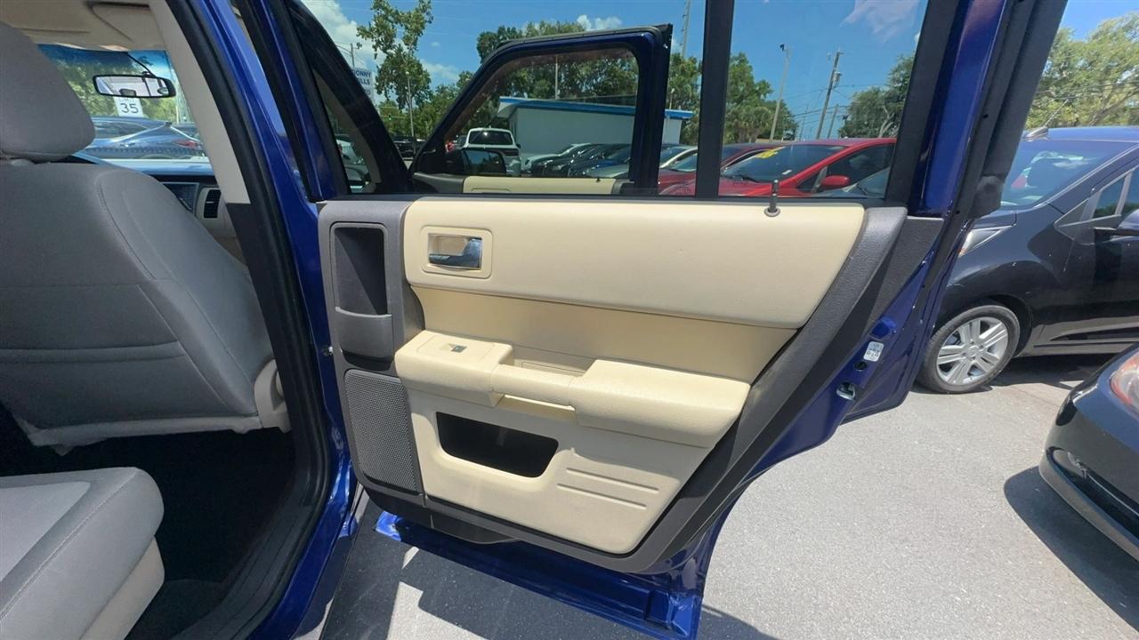 Ford Flex 4dr SE FWD 2013